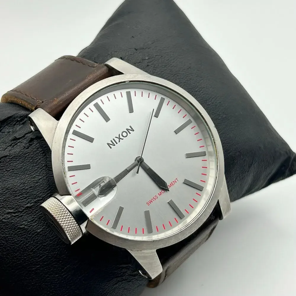 Nixon “The Chronicle” Lefty Mens Watch Silver Brown Leather Working New Battery